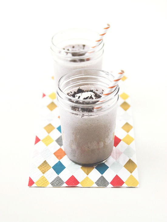 Cookies and Cream Milkshake - The Faux Martha